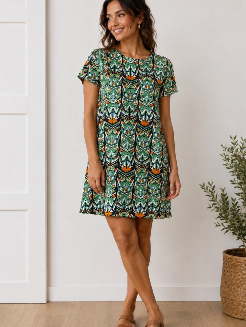 MIM COLORFUL DRESS SIZE SMALL FLARE FIT